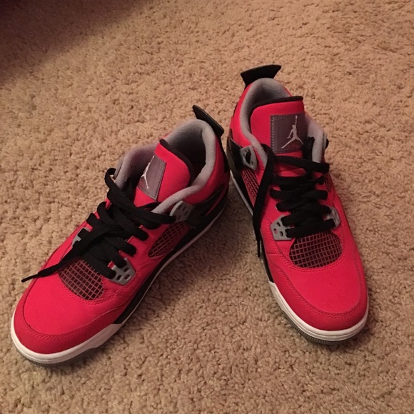 Air Jordan Shoes - Jordan Toro Bravo 4’s